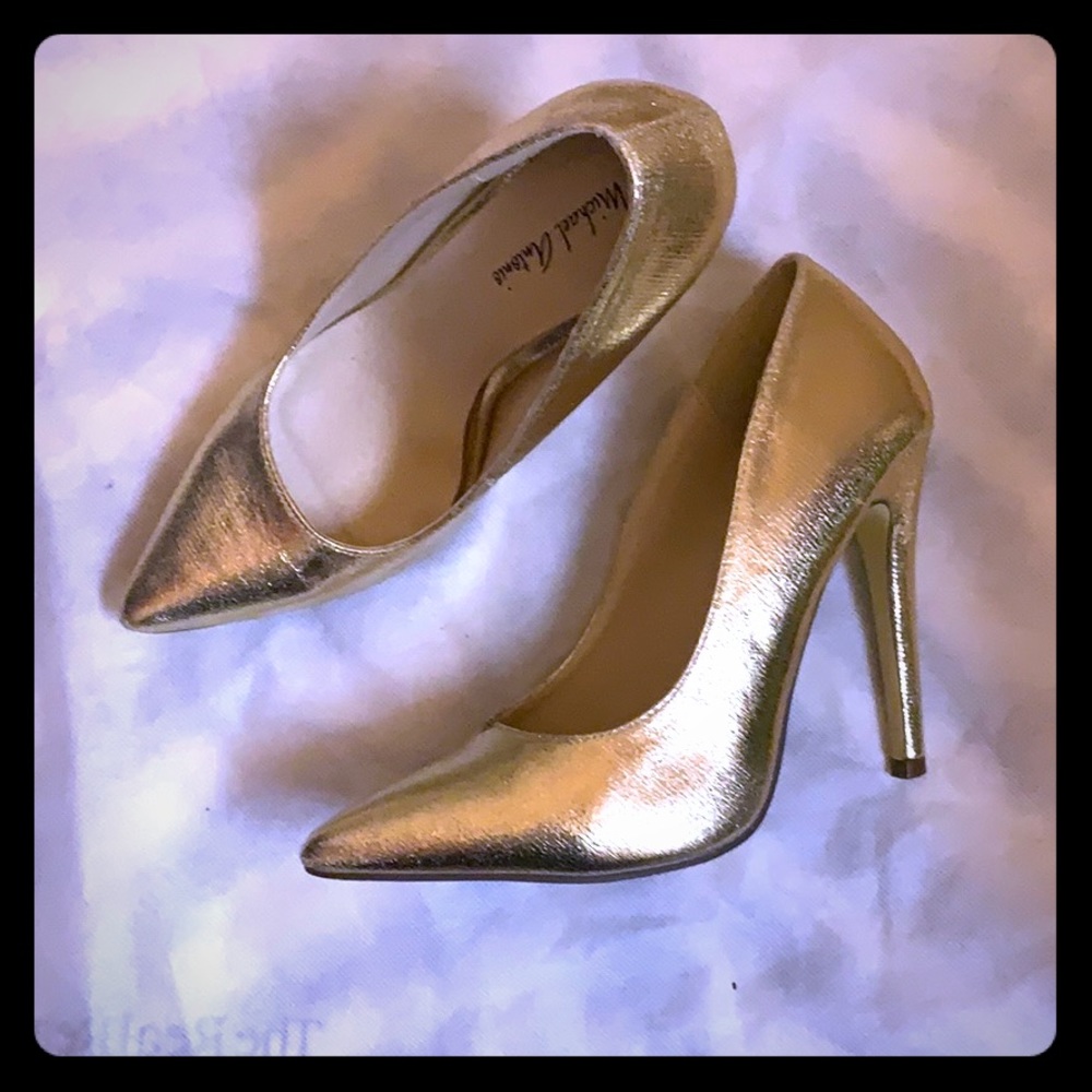 Michael Antonio Gold Heels, Size 7